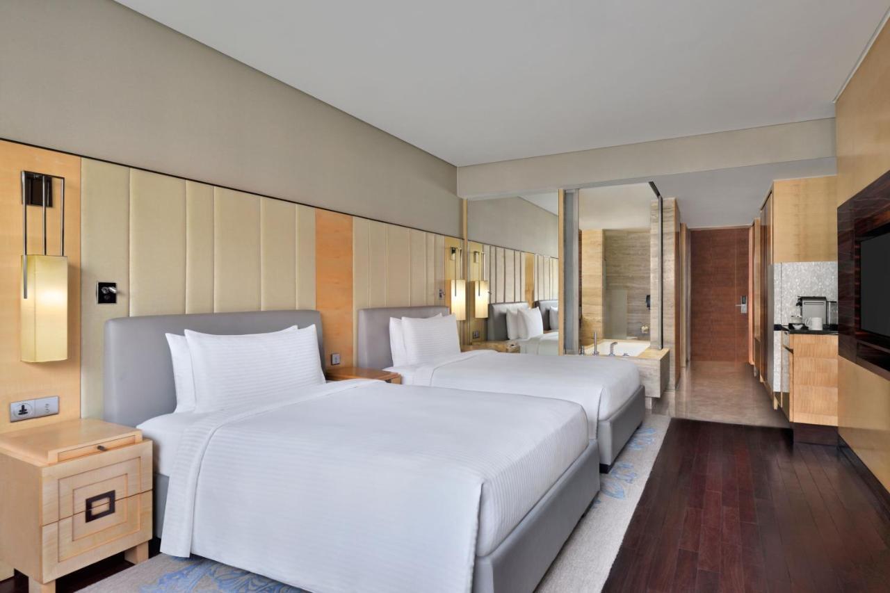 JW Marriott Hotel New Delhi Aerocity Exteriör bild Deluxe Room