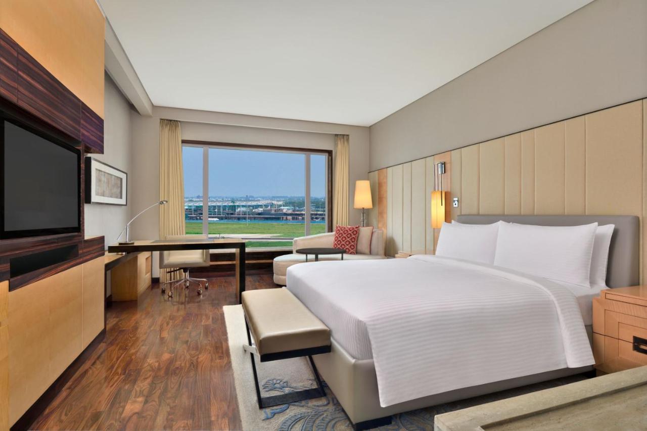 JW Marriott Hotel New Delhi Aerocity Exteriör bild Deluxe Room